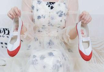 BoBoSocks袜啵啵 – 谁能抵挡得住？小沫黑丝大腿袜全套写真，简直是神仙操作！