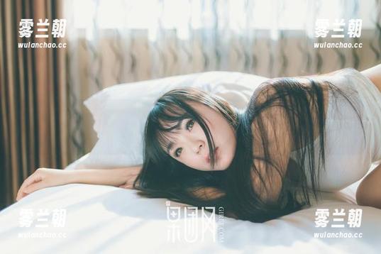 GIRLT果团网-松果儿 GIRLT果团网 - 松果儿的白衬衫图包:她的白衬衫好像随时能跑去开时装周!