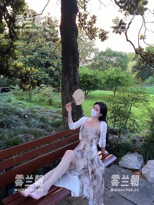 July芝岚 微密圈 - 原图大公开!July芝岚美腿合集,那腿真的是‘跑’不掉!