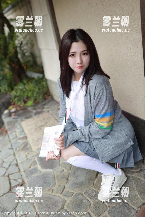 MFStar模范学院 - 这粉色也太美了吧！黄乐然的高清图库让人忍不住多看几眼...