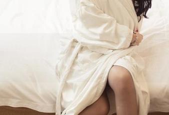 TouTiao头条女神 – 在崔昭妍的居家写真里，无圣光的真实比滤镜更迷人