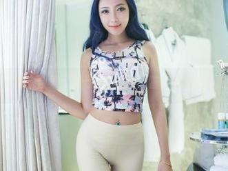 TuiGirl – 居家合集：李七喜的随性一瞥，好奇她到底在忙啥？
