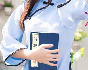 UGirls尤果网 – 艾小青穿越时空的白丝：高清下载，这感觉简直太魔幻！