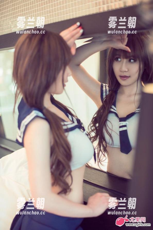 UGirls尤果网 - 图集丛林探险：若彤BOOMBOOM和她的双人伙伴一起“搞事情”！