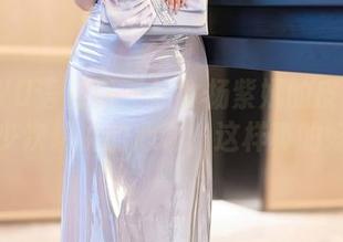 XIAOYU语画界 – 偷食杨紫嫣的皮衣图包，多少次想说的心动，这样真的好吗？