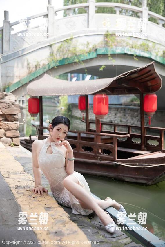 Xiuren秀人网-z杯悠悠 Xiuren秀人网 - z杯悠悠万圣节写真:资源与气息交织的奇幻旅程