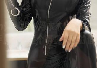 Xiuren秀人网 – 冯木木LRIS最新写真——水手服不就是个南极探险的借口吗？