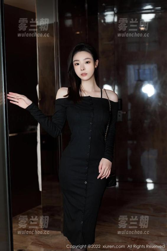 Xiuren秀人网-小薯条nienie Xiuren秀人网 - 小薯条nienie的厨娘私拍图包,谁说做饭不能有点姿态?