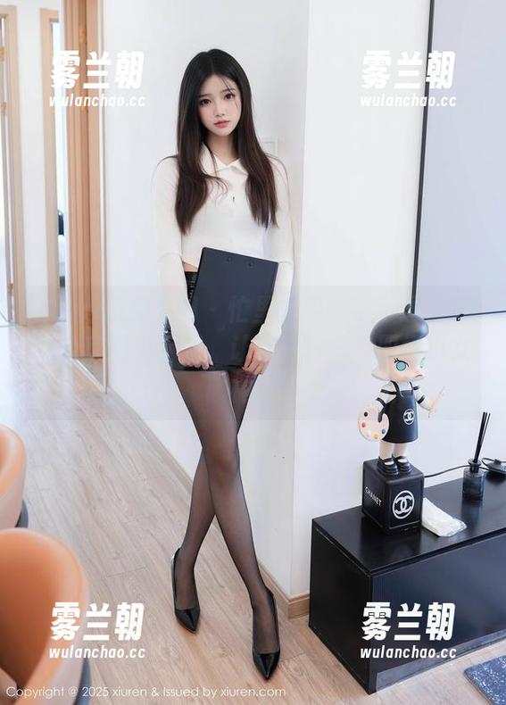 Xiuren秀人网-是小逗逗 Xiuren秀人网 - 忙里偷闲的是小逗逗:办公室图包下载,让你一秒变身职场小女神!
