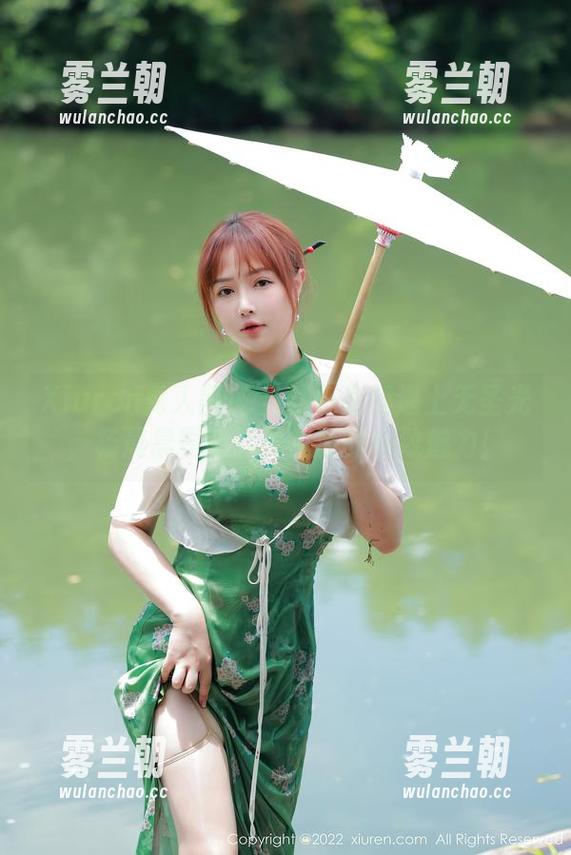 Xiuren秀人网-杨晨晨 Xiuren秀人网 - 当红色吊裙遇上无圣光,杨晨晨原图展现性感的极致魅力!