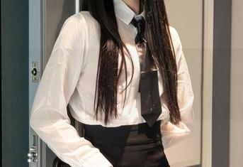 Xiuren秀人网 – 玛鲁娜Manuela的毛衣照，私拍让人心动，资源让人迟疑