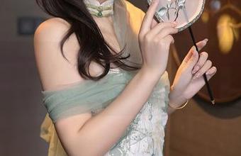 Xiuren秀人网 – 作品惊艳！黄婧GIGI户外写真，让我想趁阳光好出去走一圈！
