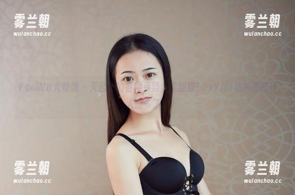 YouWu尤物馆-孟狐狸FoxYini YouWu尤物馆 - 天台上的各种姿势,孟狐狸FoxYini私拍原图让人想多了!