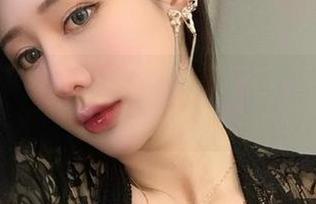 微密圈 – 不爱笑的赛琳的双马尾：原图看完，下载后想不被吸引都难，哈哈！
