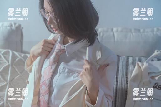 云溪溪 翻阅云溪溪的黑丝学妹图册,原来她的每一个眼神都有故事,真的是太迷了!