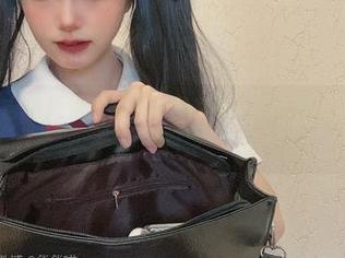 倦倦喵与吉他妹妹的火花：合集中的每一张都是爱的信号！