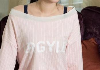 克拉女神 – 我为什么盯着姜璐的黑丝作品？这回答太复杂了
