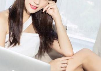 克拉女神 – 我就想问薇薇，这组连衣裙图包是怎么拍出来的？太绝了吧！