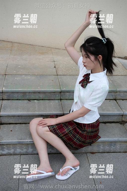 初夏女神-安妮 初夏女神 - 下载安妮美脚写真集,保证让你想不停回顾,绝对的视觉‘洗脑’!