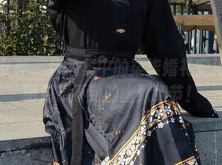初夏女神 – 作品集中的柒柒婚礼安排：你绝对想不到的幽默细节！