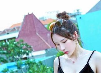 嗲囡囡 – 流氓小巫女的图集：牛仔裤的叛逆与优雅分享！