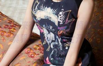 头条女神 – 来在线围观，蔡楠的美腿在写真界简直是气场全开！