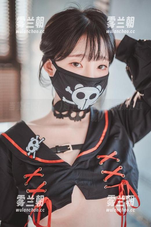 当姜仁卿(강인경)遇上连体衣：作品集分享，灵感不断涌现！