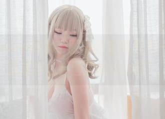 宅夏yoko的水手服黑丝定制写真——你见过这么会画风的cos吗？