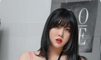 私房作品里的黑色调，宋哈娜就是这气质！