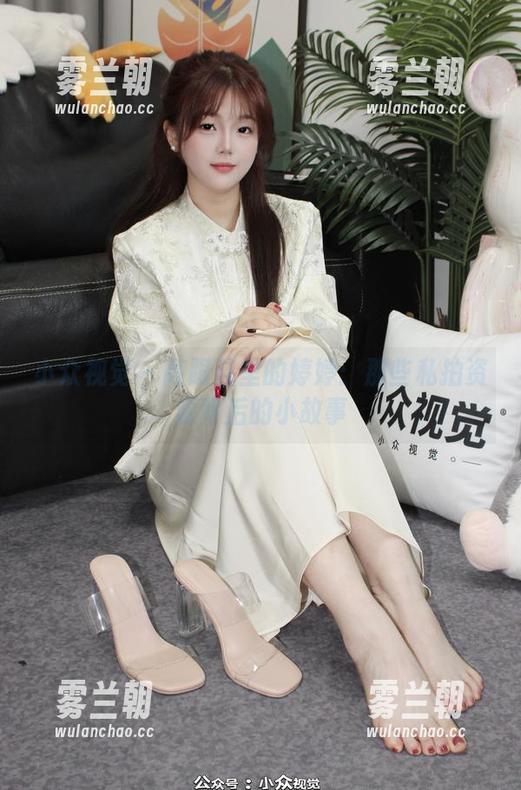 小众视觉-婷婷 小众视觉 - 高跟鞋里的婷婷:那些私拍资源背后的小故事