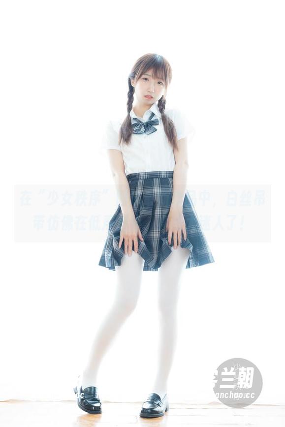 少女秩序 在“少女秩序”图库最新作品中,白丝吊带仿佛在低声呼唤,真是太迷人了!