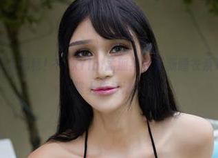 尤物馆 – 图册大揭秘！FoxYini孟狐狸的最新睡衣系列，连猫都想跳上来打滚！