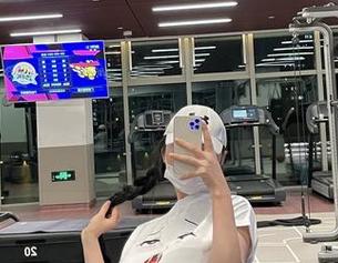 微密圈 – 等一下，这是左公子666的蕾丝图包？看完了我都想组团去追星了！
