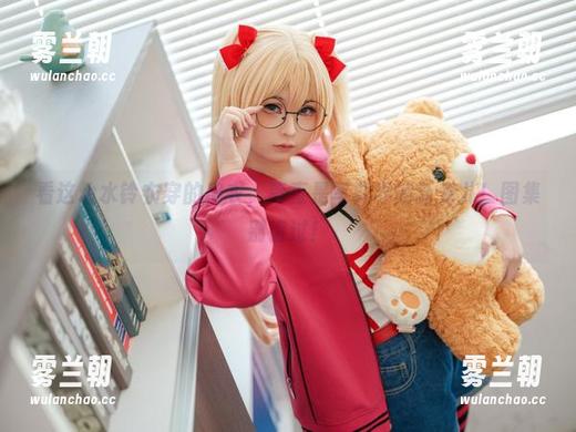 看这幼水铃衣穿的皮衣，简直是写真界的新宠儿！图集别错过！