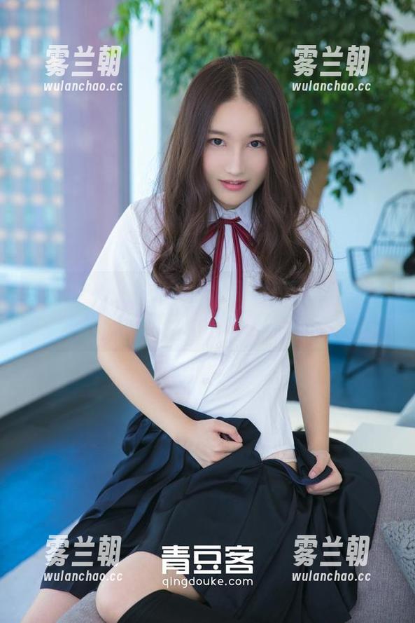 推女神 - 主角光环！赵伊彤肉丝原图合集，色彩斑斓的瞬间。