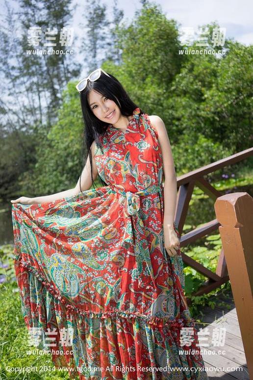 推女神 - 雪Baby校园日常：在线感受她的‘知识吸收’和照片魅力！