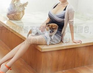 推女郎 – 千万别小看王依萌护士的美图图包，穿着制服居然也能有小心机！