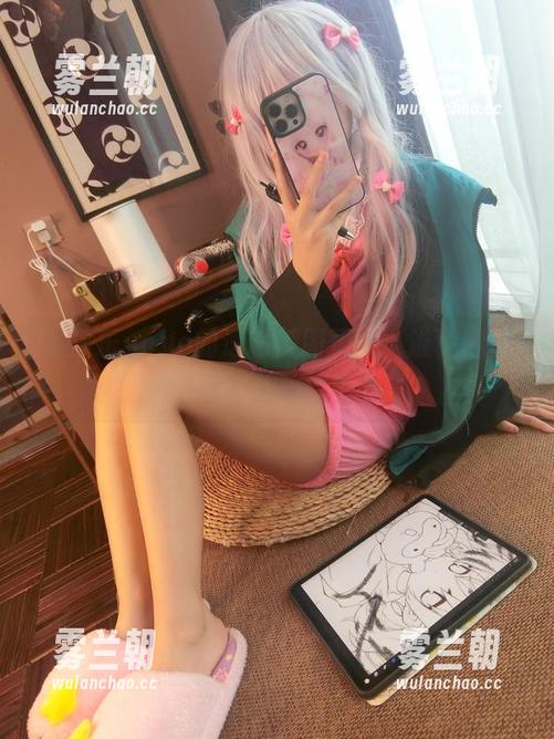 摇摇乐yoyo的透明美图更新，谁说透明就不能吸睛？
