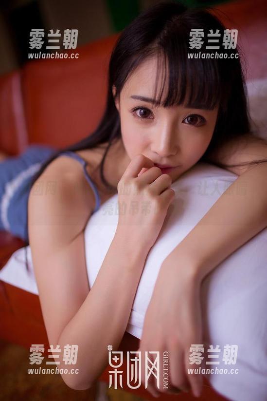 果团网-Miss琪 果团网 - Miss琪的照片合集:让人眼睛一亮的吊带时刻