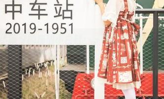 梦丝女神 – 小除夕的废墟小白鞋：一双鞋子的免费资源与心情乱象