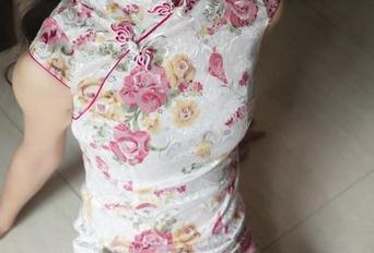 梦丝女神 – 起床少女晓晓的美图，精选那一瞬间…真是‘床上精灵’！