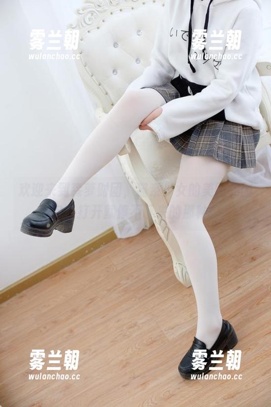 森萝财团 欢迎来到森萝财团,猫系少女的美图和图包,打开就停不下来的那种!