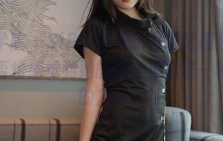 模范学院 – SiByl李思宁高跟鞋图包更新：是否也感觉到她的脚步里藏着一种优雅的力量？