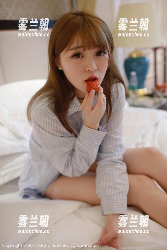 模范学院 – 教室里的小奶瓶呜呜图集：阴影和光线的舞蹈，好像有点意思。