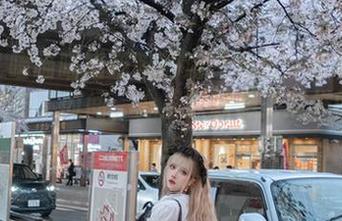 流一_喵喵喵喵喵喵的清纯合集：看着看着，竟然忘了时间，心里默默想：这样的清纯会不会也有点小肆意呢？