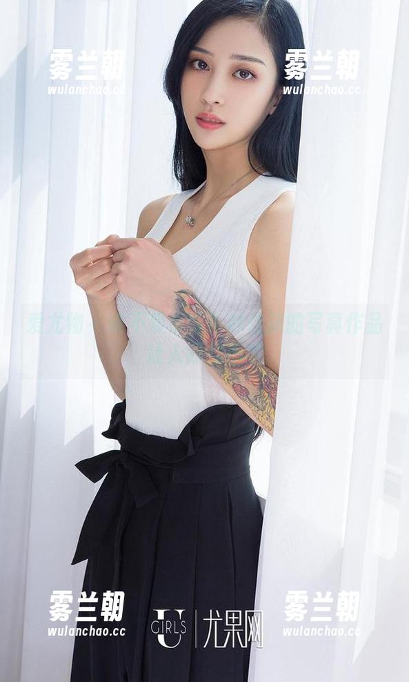 爱尤物 - 谁不爱吊带？林佳沫的写真作品让人忍俊不禁