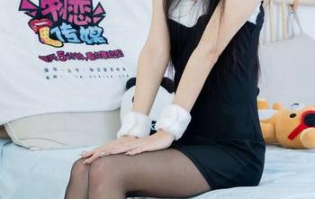 物恋传媒 – 揭秘！嘟嘟的薄黑丝（脚尖加固款）原图，更新后竟然如此撩人心弦