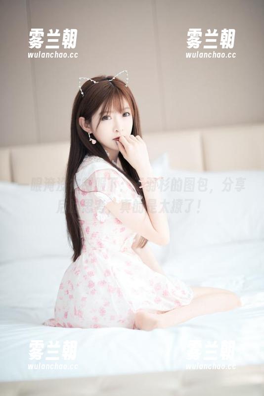 王羽杉 一眼淹没在制服下:王羽杉的图包,分享后的思考,真的是太撩了!