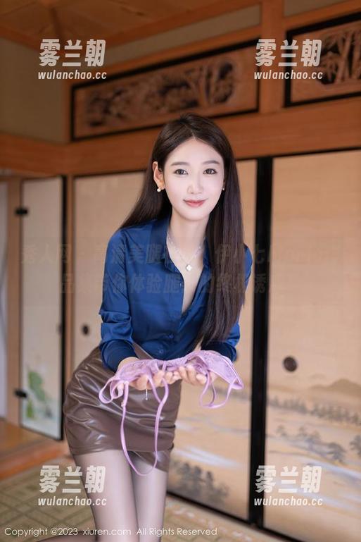 秀人网-伊小七MoMo 秀人网 - 高清美腿在此,伊小七MoMo作品集带你体验腿部的终极诱惑!