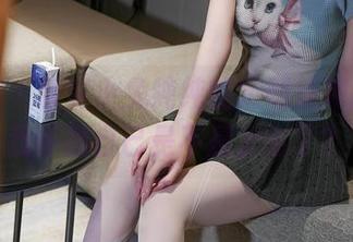 秀人网 – 看完小兔纯纯的定制清纯图片，我怀疑自己是不是太宅了？